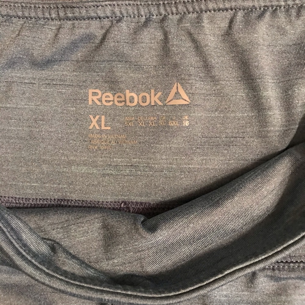 EUC Reebok capris XL - Picture 4 of 8